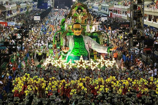 Experience the São Paulo Carnival Parade from a Premier Box: Includes Shuttle Service, Expert Guide, and Refreshments