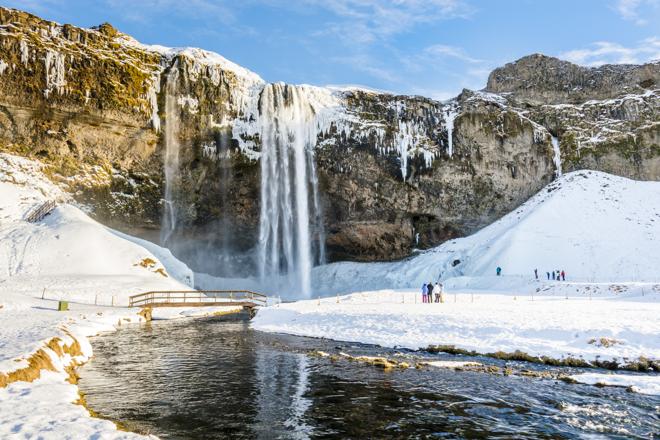 Ultimate Iceland Winter Adventure: Golden Circle, South Coast & Northern Lights Tour