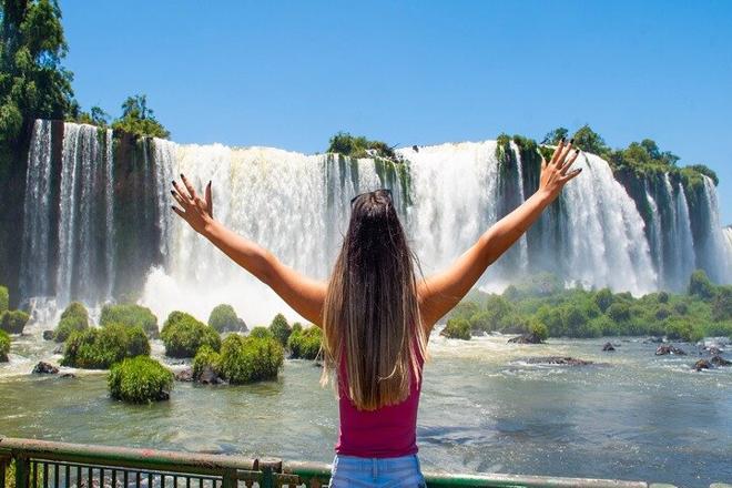 Iguazu Falls Exploration: Brazilian Side with Boat Adventure and Bird Park Visit - Including Tickets and Lunch