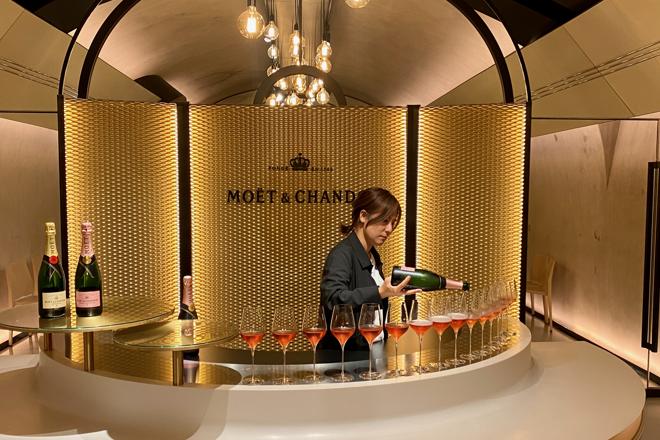 Exclusive Champagne Experience: Moët & Chandon and Veuve Clicquot with Gourmet Lunch Tour