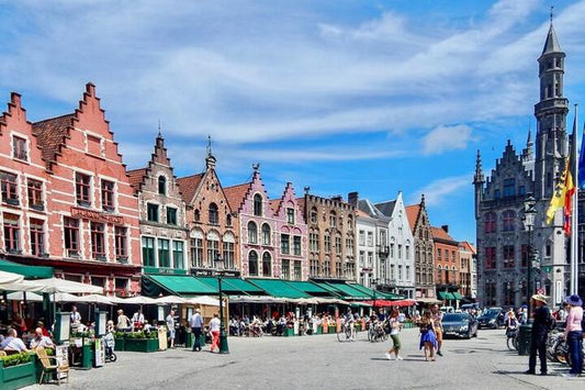 Private 2-Day Tour from Paris to Bruges, Antwerp & Brussels by Minivan