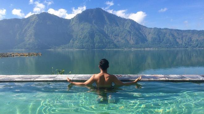 Bali Sunrise Trek: Explore Volcano Panoramas and Optional Hot Springs