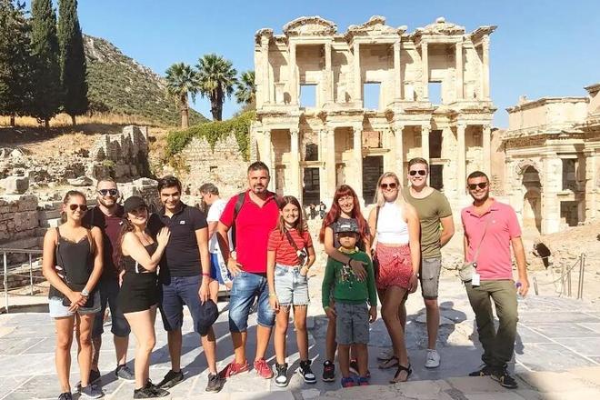 Ephesus and Pamukkale 2-Day Tour - Round Trip from Istanbul