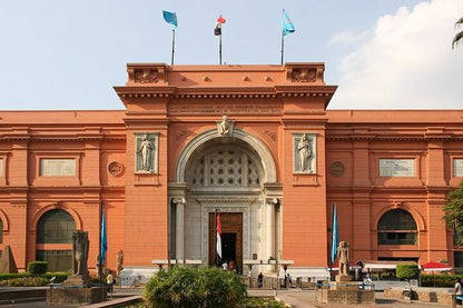 Discover Cairo: Egyptian Museum and Khan El Khalili Market Tour