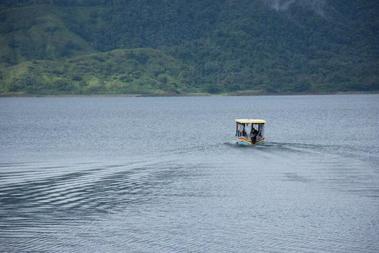 Private Lake Arenal Boat Tour and Baldi Hot Springs Adventure from San Jose