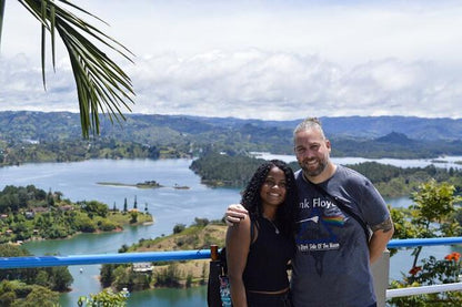 Guatape Day Tour: Scenic Boat Cruise With Lunch