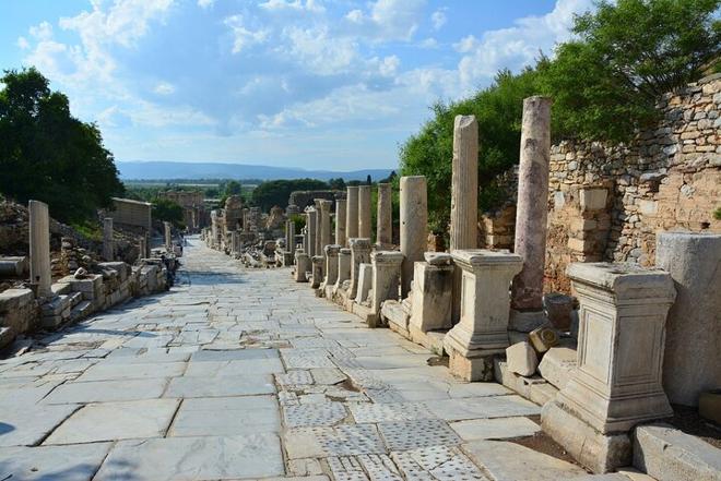 Discover Ephesus: Intimate Small Group Excursion from Izmir