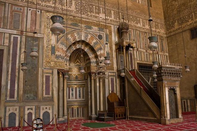Exploring the Wonders of Islamic Heritage: Half-Day Mosque Tour