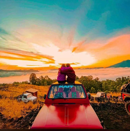 Sunrise Jeep Adventure at Batur Volcano with Floating Temple Visit