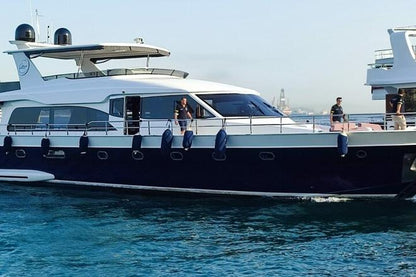 Istanbul Bosphorus Deluxe Yacht Sunset Cruise