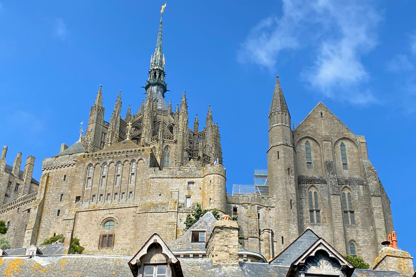 Exclusive Mont Saint-Michel Day Tour from Paris with Calvados Tasting Experience