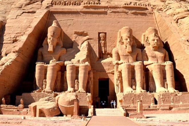 Explore the Majestic Abu Simbel Temples: Full-Day Coach Tour from Aswan