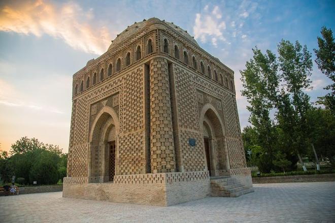 Discover Uzbekistan: 6-Day, 5-Night Adventure Tour