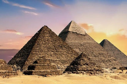 Giza Pyramids, Egyptian Museum, and Khan Al Khalili: Cairo Day Tour Highlights
