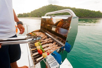 Full-Day Santos Private Boat Tour with Barbecue and Drinks Included