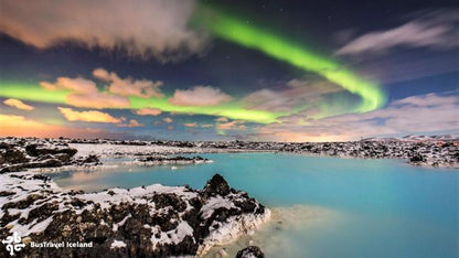 Golden Circle, Blue Lagoon, and Northern Lights Exploration: An Intimate Group Experience with Tickets Included
