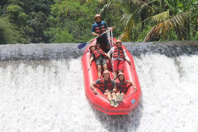 Telaga Waja River White Water Rafting Excursion