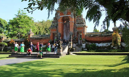 Bali Tanah Lot Sunset Tour: A Day Trip to Remember
