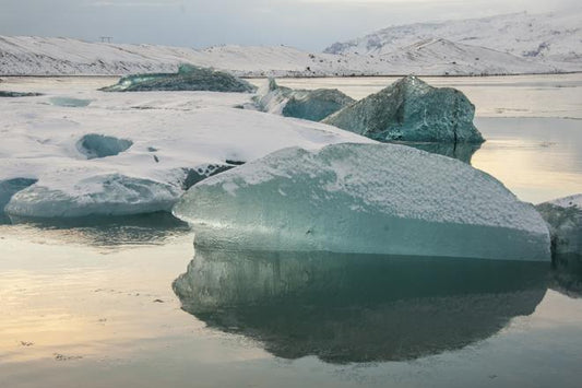 Explore the Majestic Jökulsárlón Glacier Lagoon and South Iceland's Wonders
