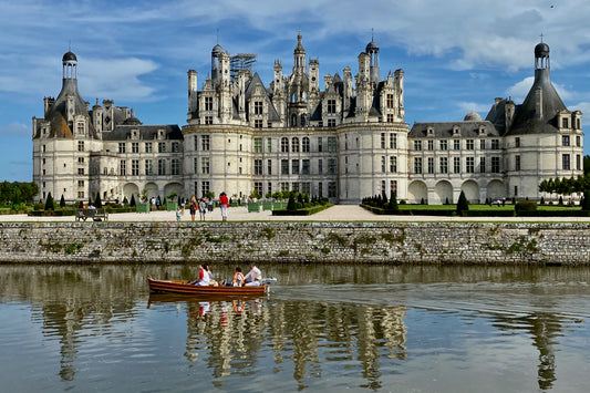 Exclusive Chenonceau and Chambord Castle Tour from Paris with Wine Tasting