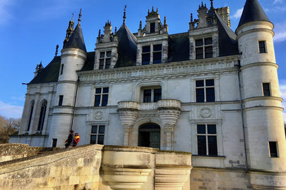 Private 3-Day Tour: St. Malo, Cancale, D-Day Beaches, Mont St. Michel, Honfleur, Etretat & Three Loire Castles
