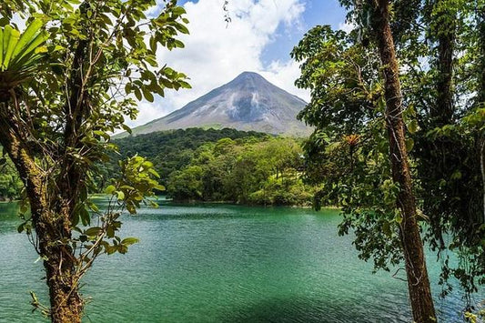 Two-Day Arenal Volcano and Tabacon Hot Springs Adventure from San Jose