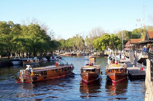 Buenos Aires to Tigre Delta: Exclusive Small Group Tour