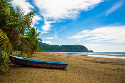 Costa Rica Surf Adventure: Ride the Waves of Pura Vida