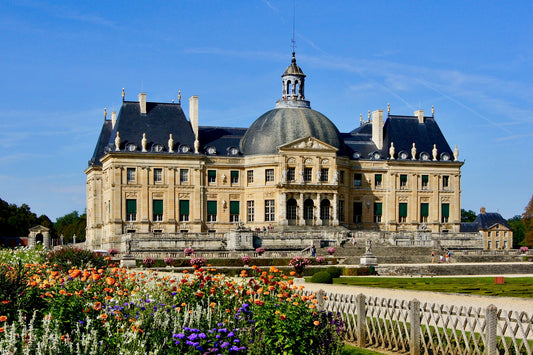 Private Vaux-le-Vicomte and Gardens Tour from Paris with Skip-the-Line Access and Minivan Transport