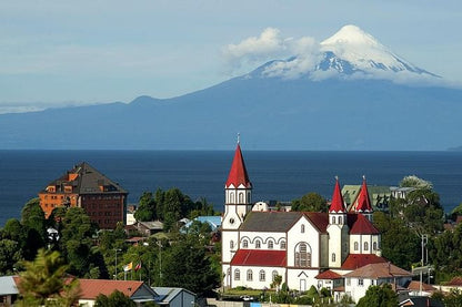 Full-Day Deluxe Osorno Volcano and Petrohue Waterfalls Tour from Puerto Varas