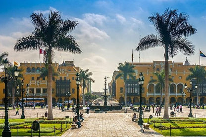 Lima Explorer Tour: Small-Group Full-Day Walking, Culinary & Shopping Experience