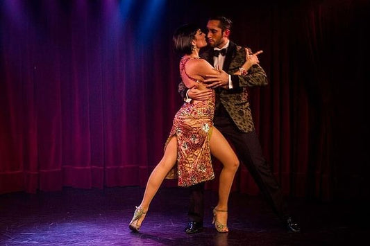 Red Tango: Exclusive Dinner and Tango Show Experience with Private Transfers