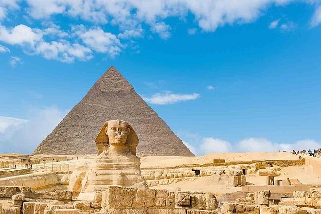 Giza Pyramids, Sphinx, and Egyptian Museum Stopover Tour