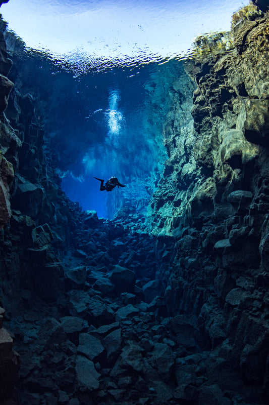 Silfra Diving Experience: Explore with a Buddy Tour