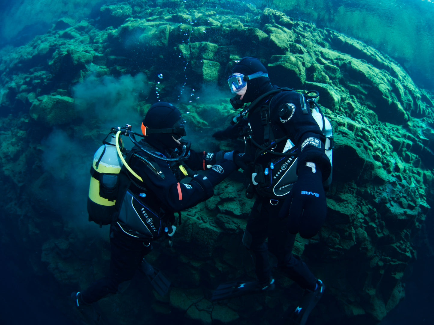 Dry Suit Diving Certification: Unlock Comfortable Underwater Exploration