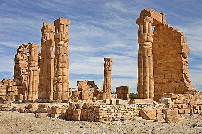 Exclusive Kalabsha Temple Tour: Discover the Gem of Aswan on Lake Nasser